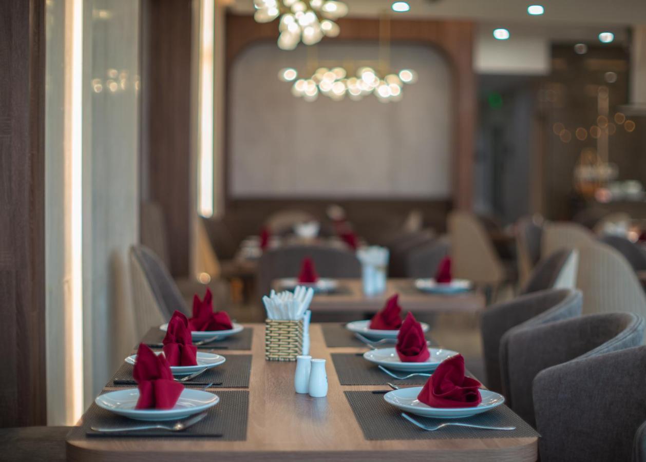 Отель Zenia Boutique 4*